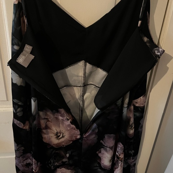 Floral Women's Jumpsuit - Picture 4 of 4